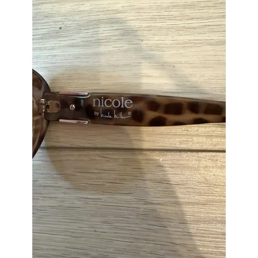 Nicole Miller product pair